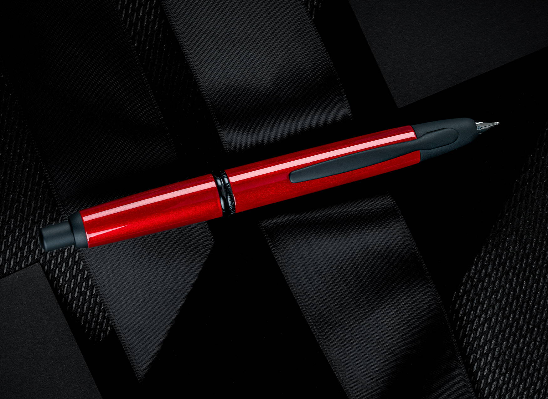 The Pen Enthusiast: Black n' Red Notebook Review