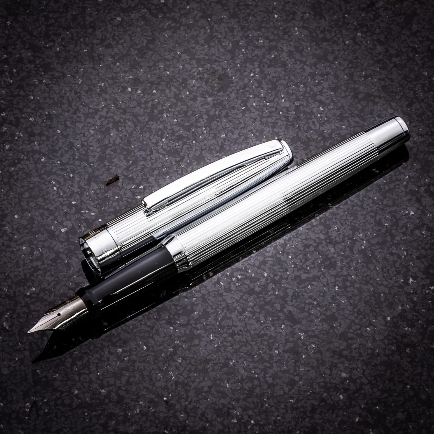 Sheaffer Fountain Pen - Sagaris - Chrome Fine