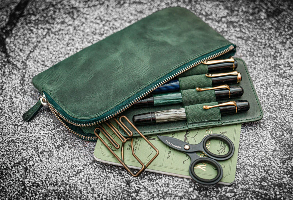 Galen Leather Slip-N-Zip Zippered 4 Slot Pen Pouch in Crazy Horse Forest Green Pen Case