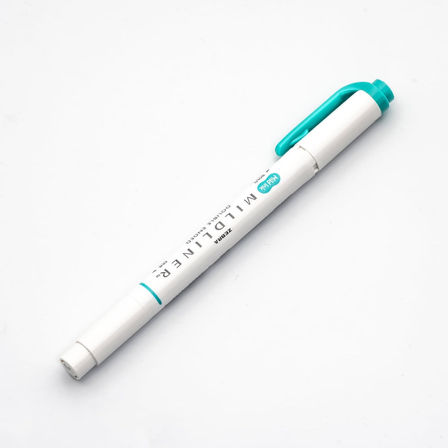 Zebra Mildliner Dual-Tip Highlighter in Summer Green Accessories