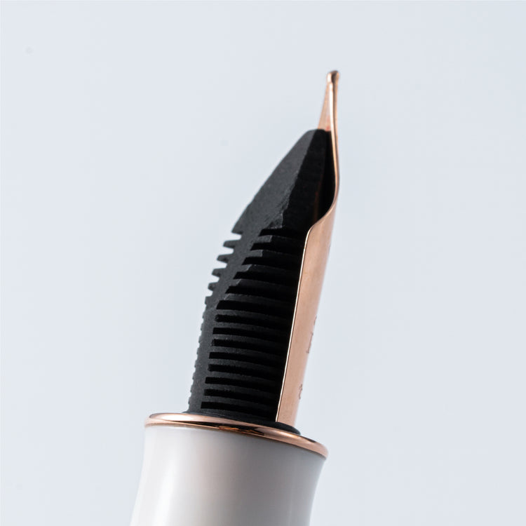 Dominant Industry Keyno Fountain Pen in Serenity