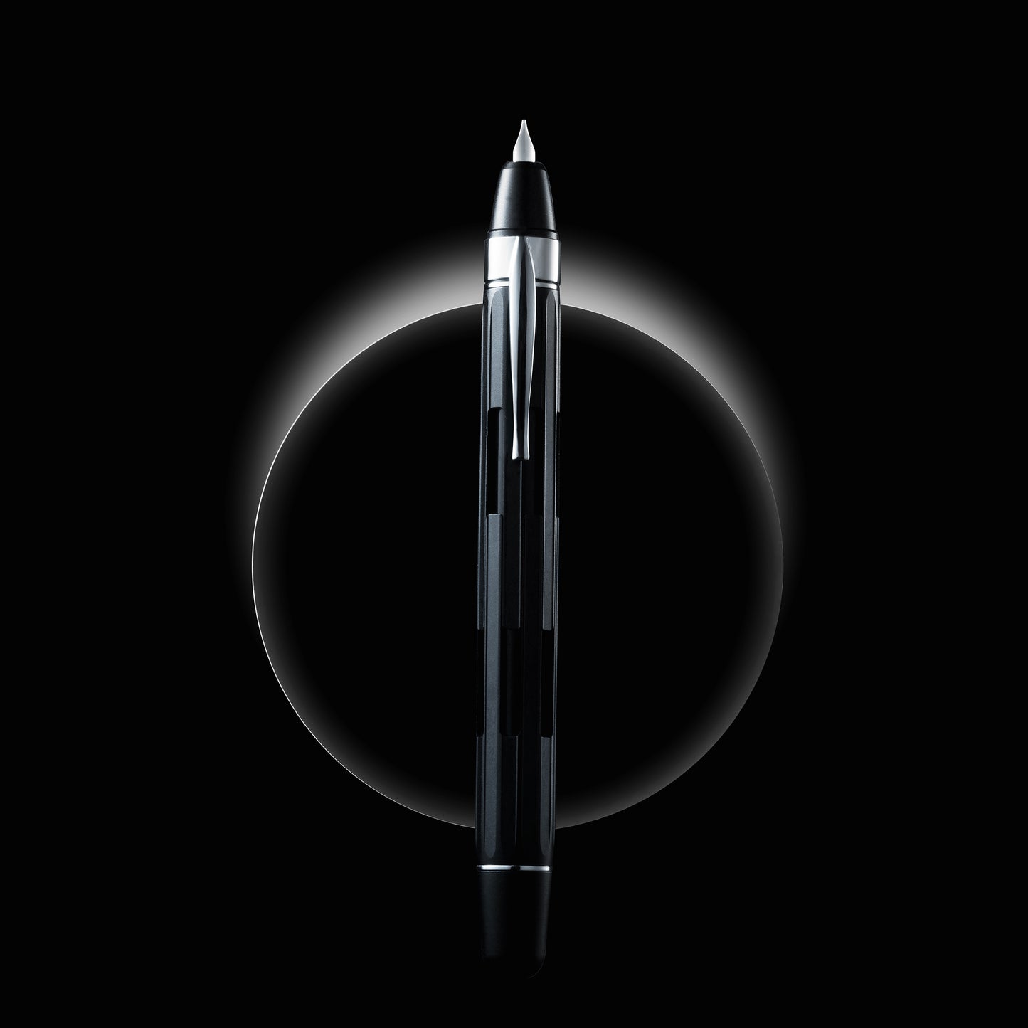 Nahvalur Eclipse Retractable Fountain Pen in Black with Silver Trim Fountain Pen