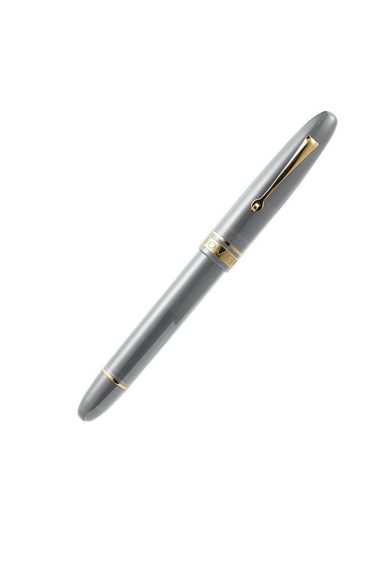 Omas Ogiva Fountain Pen in Grigio with Gold Trim - 14K Gold