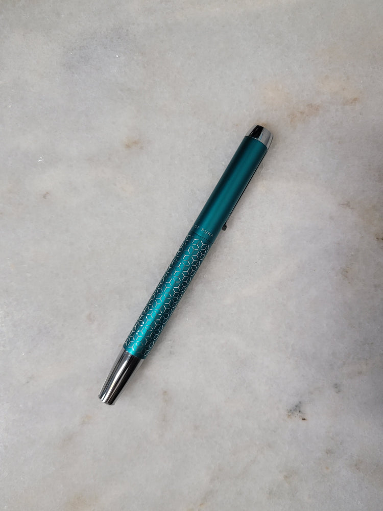 Misfit Item 0016 Pelikan Pura P40 Limited Edition Fountain Pen in Turquoise - Broad