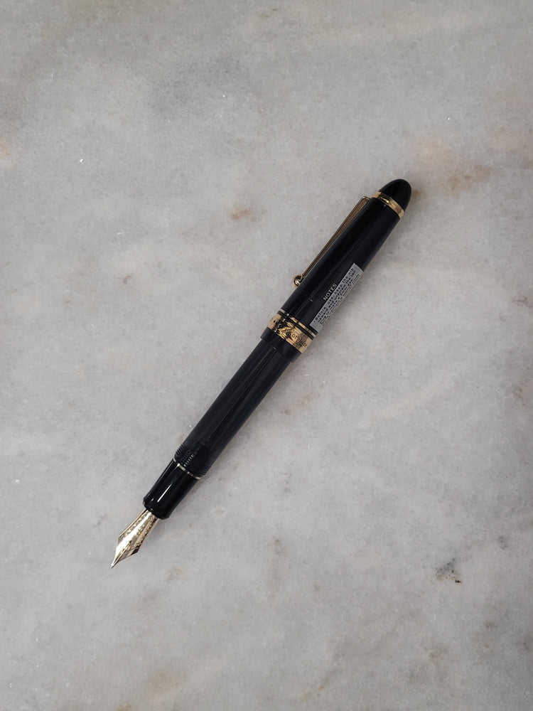 Misfit 0022 Pilot Custom 823 Fountain Pen in Smoke with Gold Trim - 14K Gold Broad Point