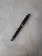 Misfit Item 0027 Pilot Custom 743 Fountain Pen in Black/Gold - 14K Waverly