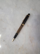 Misfit 0029 Pilot Custom 823 Fountain Pen in Amber with Gold Trim - 14K Gold Fine Point