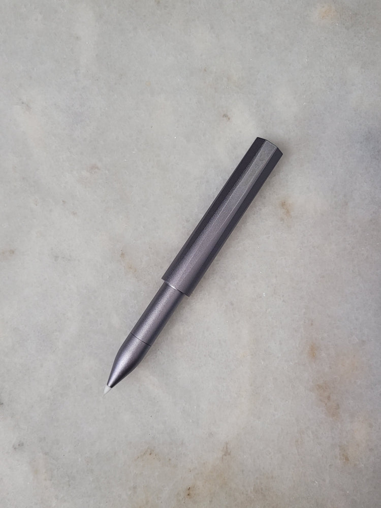Misfit 0038 Tom's Studio Wren Refillable Writing Pen in Lilac