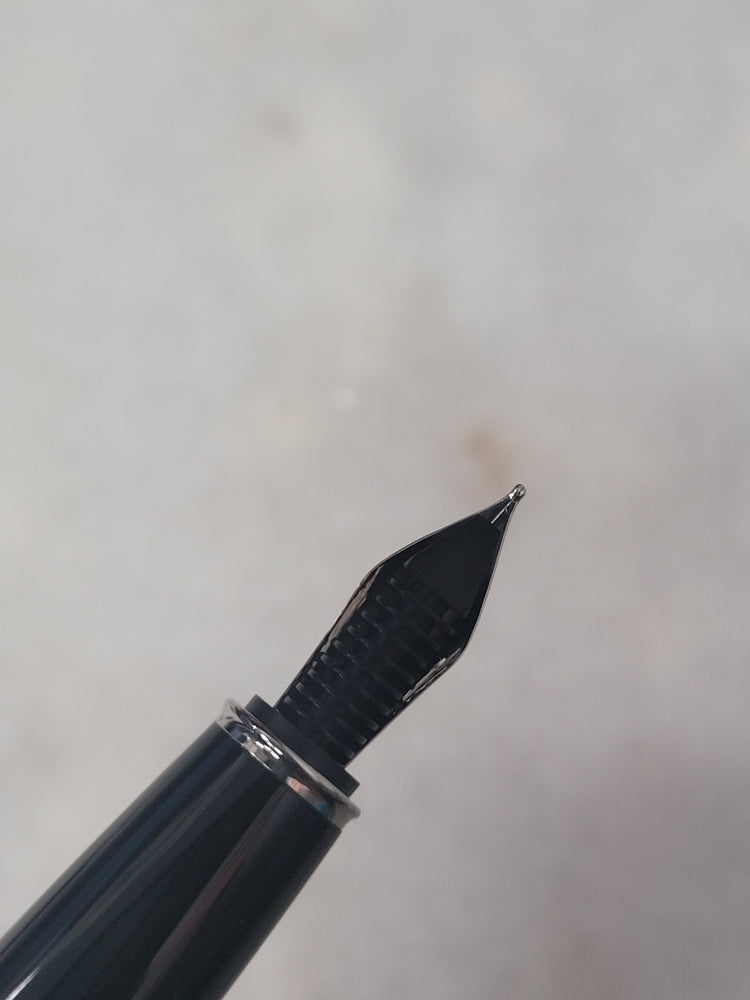 Misfit Item 0048 Cross Bailey Fountain Pen in Black Lacquer - Medium Point