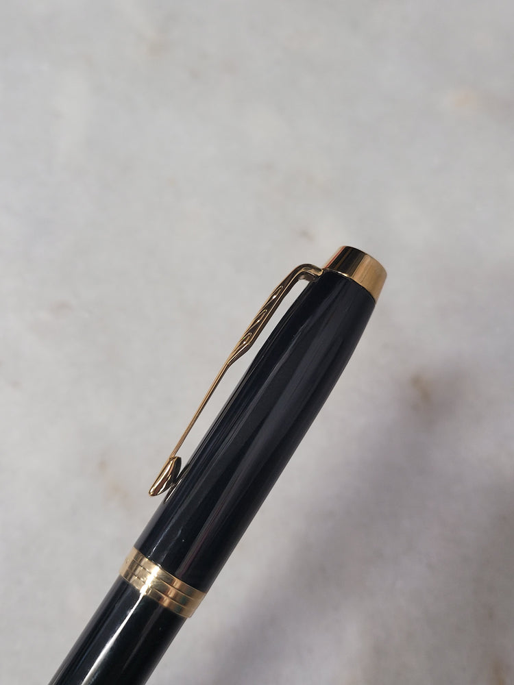 Misfit Item 0051 Parker IM Rollerball Pen in Black with Gold Trim