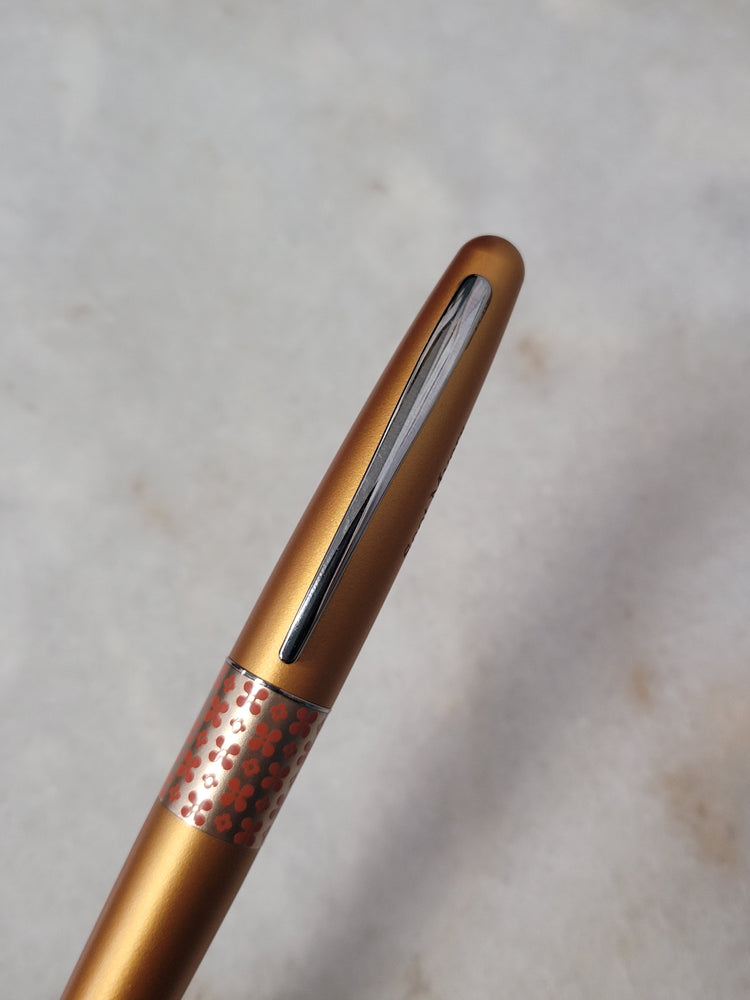 Misfit Item 0052 Pilot Metropolitan Retro Pop Fountain Pen in Orange - Stub Nib