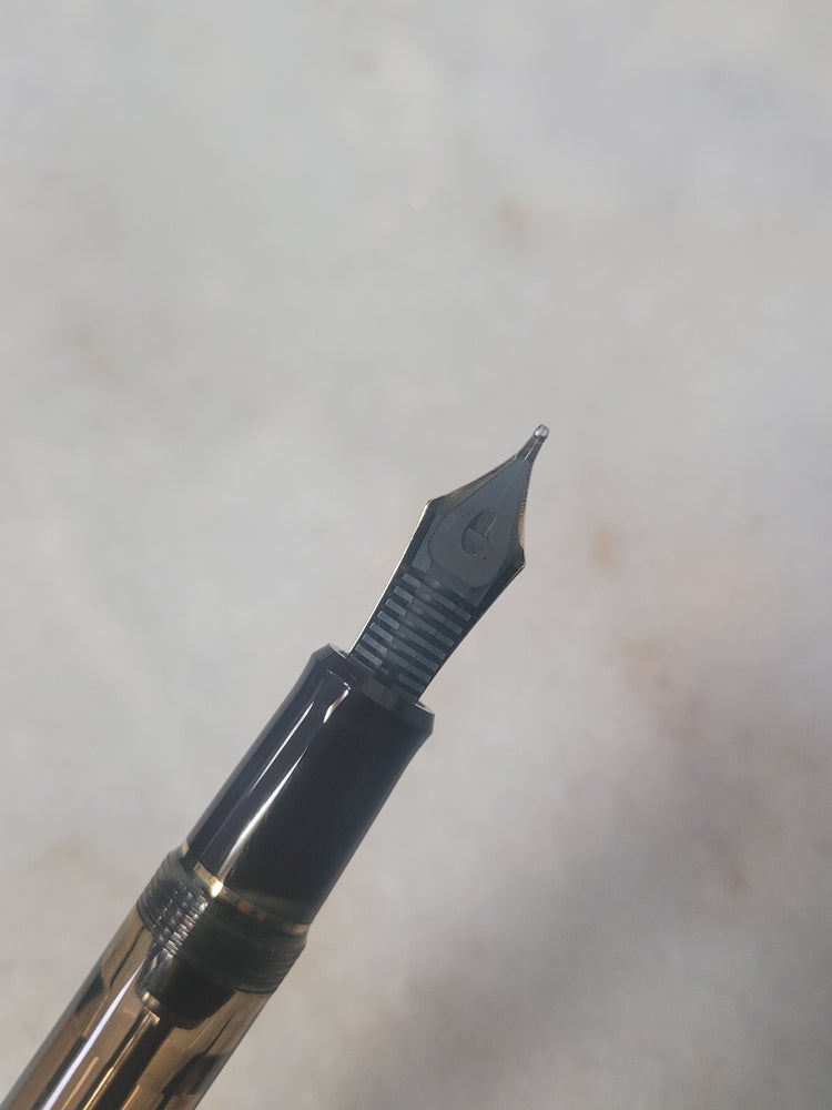 Misfit Item 0070 Pilot Custom 823 Fountain Pen in Amber with Gold Trim - 14K Gold Signature Nib