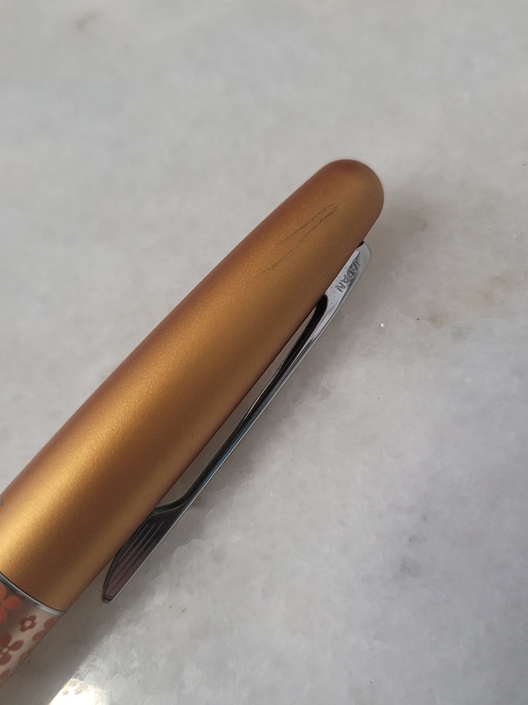 Misfit Item 0124 Pilot Metropolitan Retro Pop Fountain Pen in Orange - Fine Point