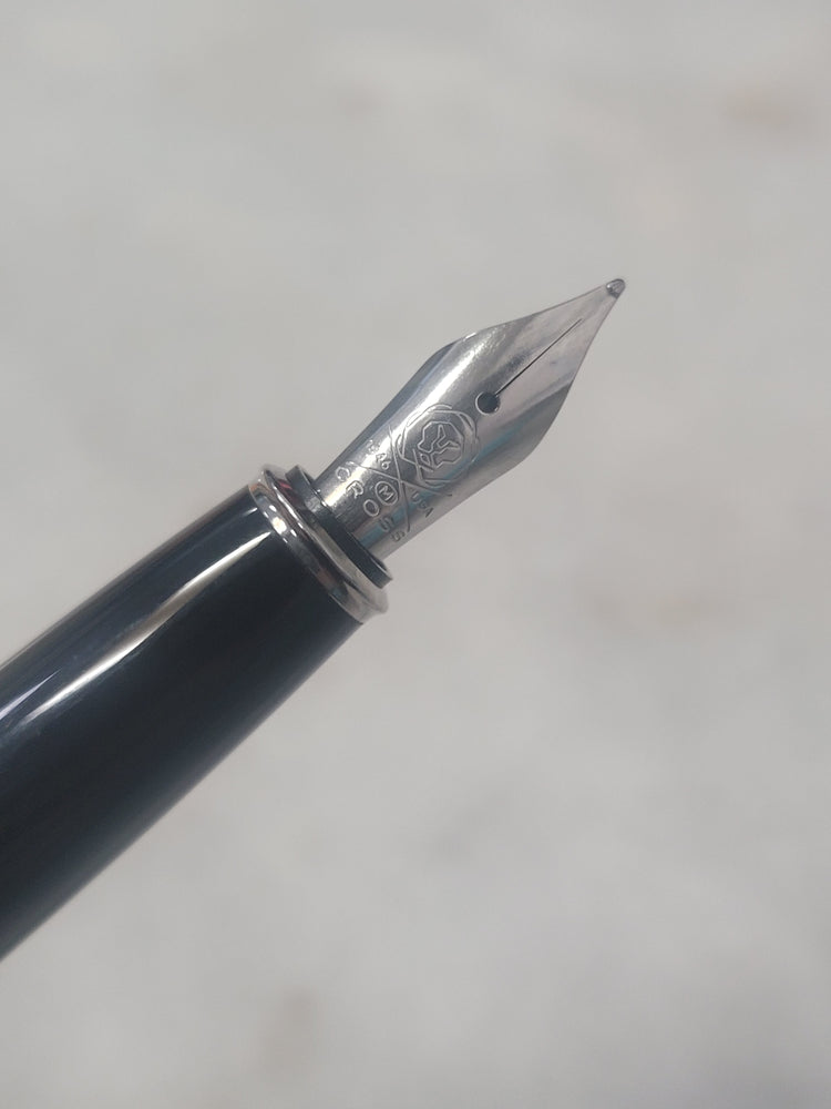Misfit Item 0130 Cross Calais Fountain Pen in Polished Chrome - Medium Point