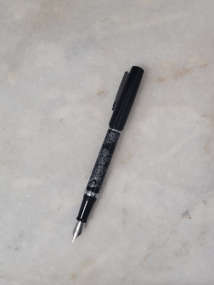 Misfit Item 0098 Nahvalur Original Fountain Pen - Peter Draws Artist Edition Silver - 1.1mm Stub Nib