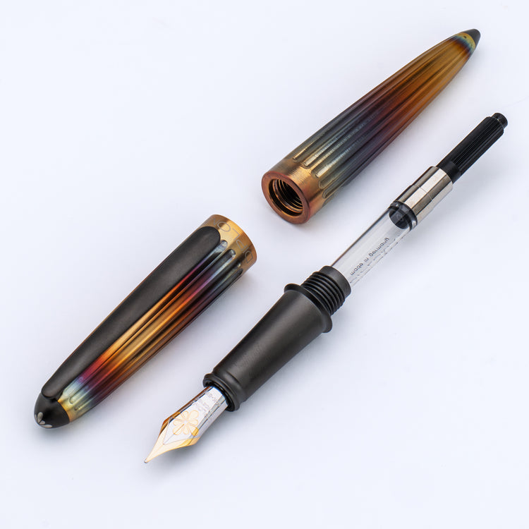 Diplomat Aero Fountain Pen in Rhomb Flame