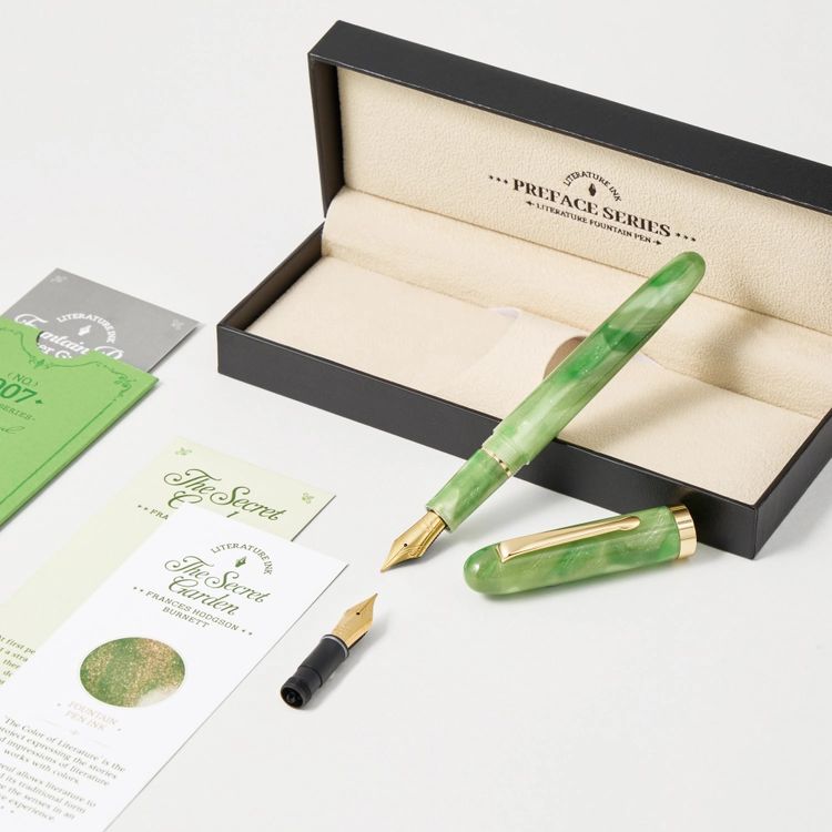 Wearingeul Preface Fountain Pen in The Secret Garden with Gold Trim