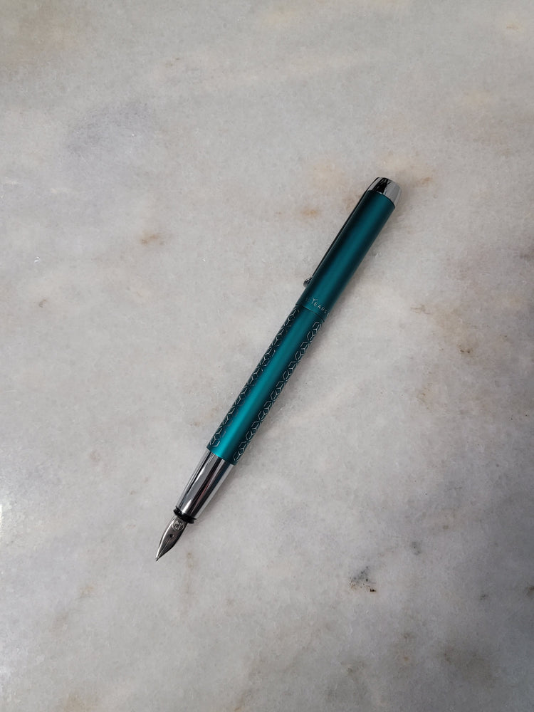 Misfit Item 0016 Pelikan Pura P40 Limited Edition Fountain Pen in Turquoise - Broad