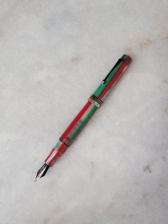 Misfit 0024 Leonardo Momento Zero Fountain Pen in Rainbow Cookie, B Nib