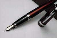 Review : Cross Affinity Crimson Red Fountain Pen