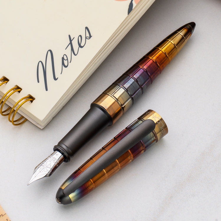 Diplomat Aero Fountain Pen in Rhomb Flame