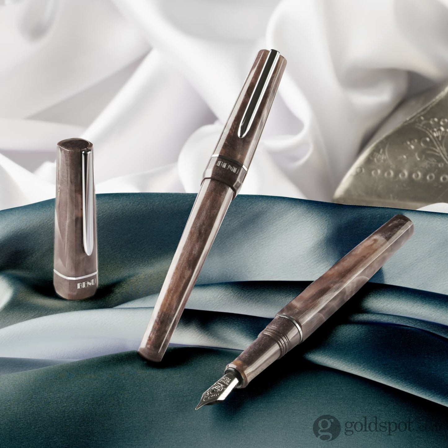 Benu Haute Collection Fountain in Satin Fountain Pen