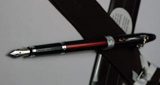 Review : Cross Sentiment Scarlet Red Fountain Pen