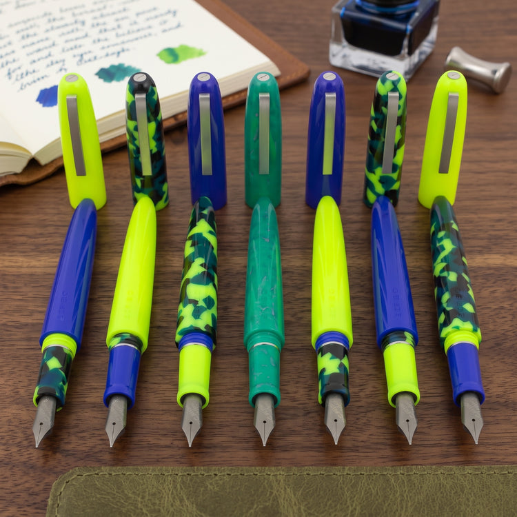 Scribo Piuma Pulsar Fountain Pen in Gea