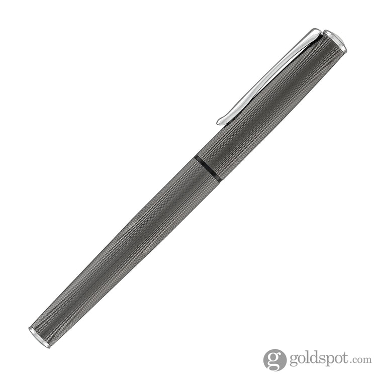 Diplomat Esteem Fountain Pen in Black Barley Fountain Pen