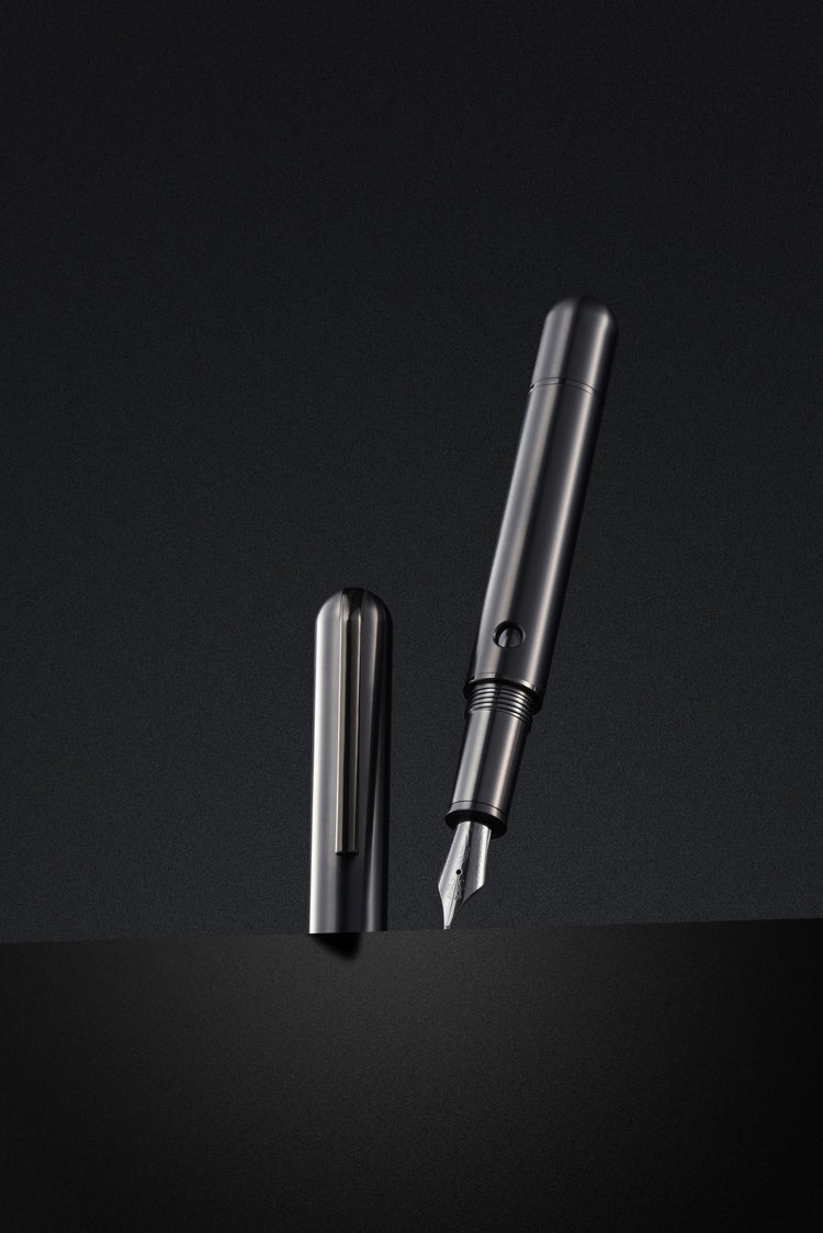 Nahvalur Nautilus Fountain Pen in Ti Black
