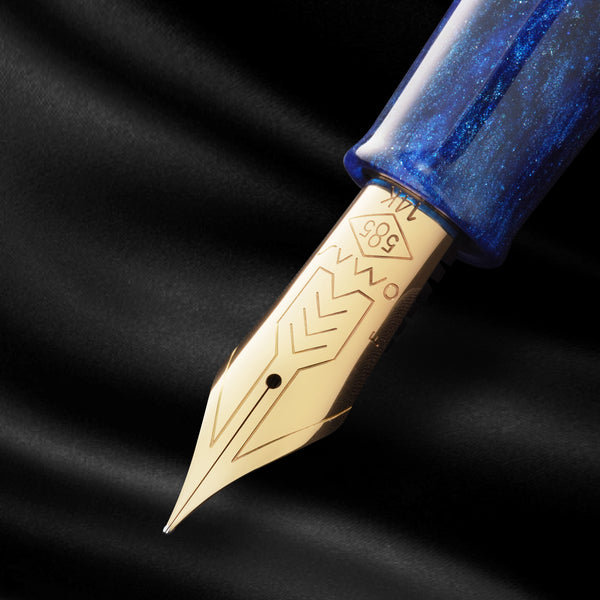 Omas Bologna Fountain Pen in Azzurro Diamante (Diamond Blue) with Gold Trim Fountain Pen