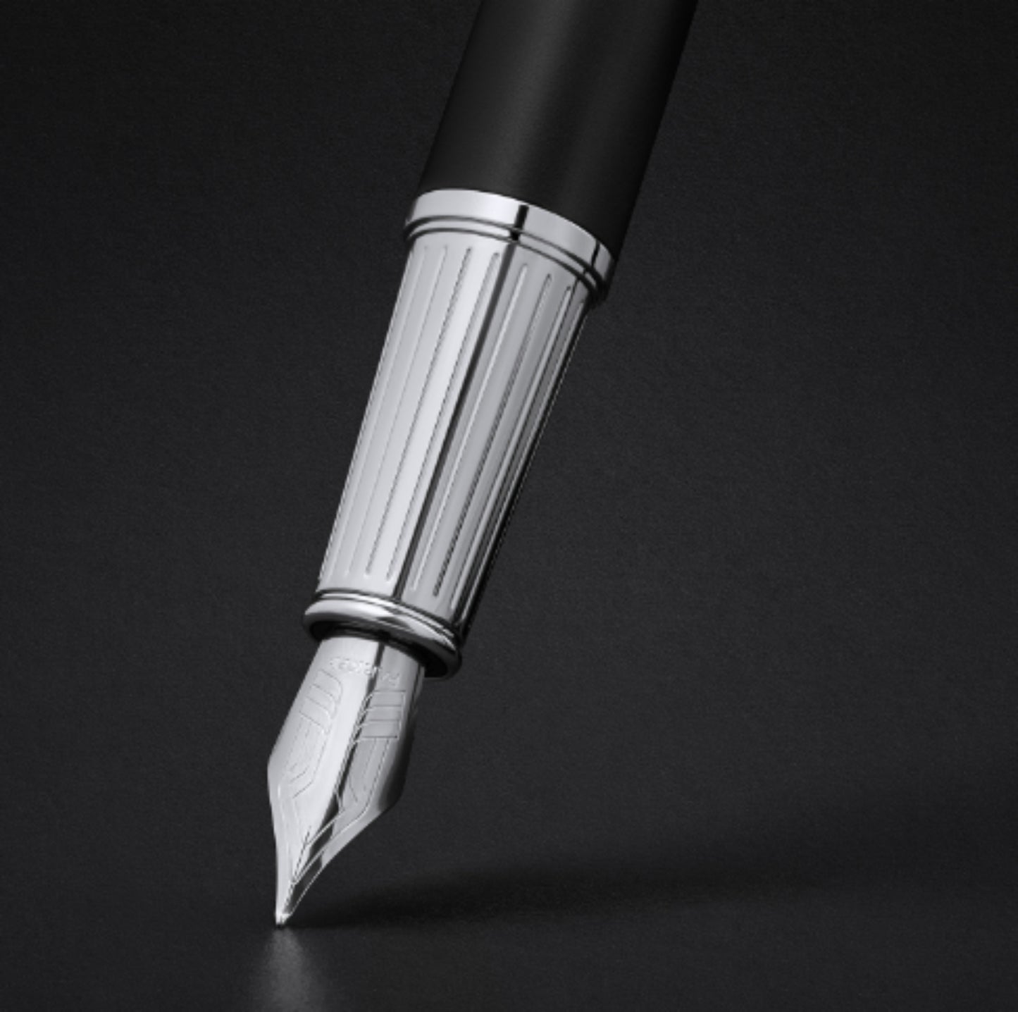Parker Ingenuity Fountain Pen in Legacy of Flight with Chrome - Fine Point