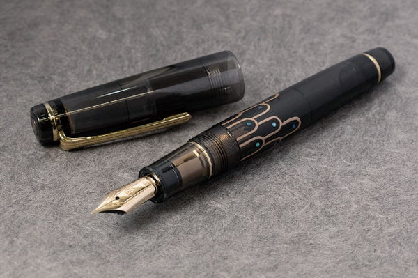 Sailor Classic Ko’ Fountain Pen in Ala SV - 21kt Gold Medium Fine Nib Fountain Pen