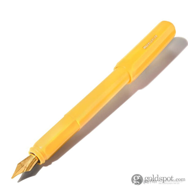 Ferris Wheel Press x Harry Potter Themed Carousel Fountain Pen & Ink Set in Hufflepuff Pen and Pencil Sets