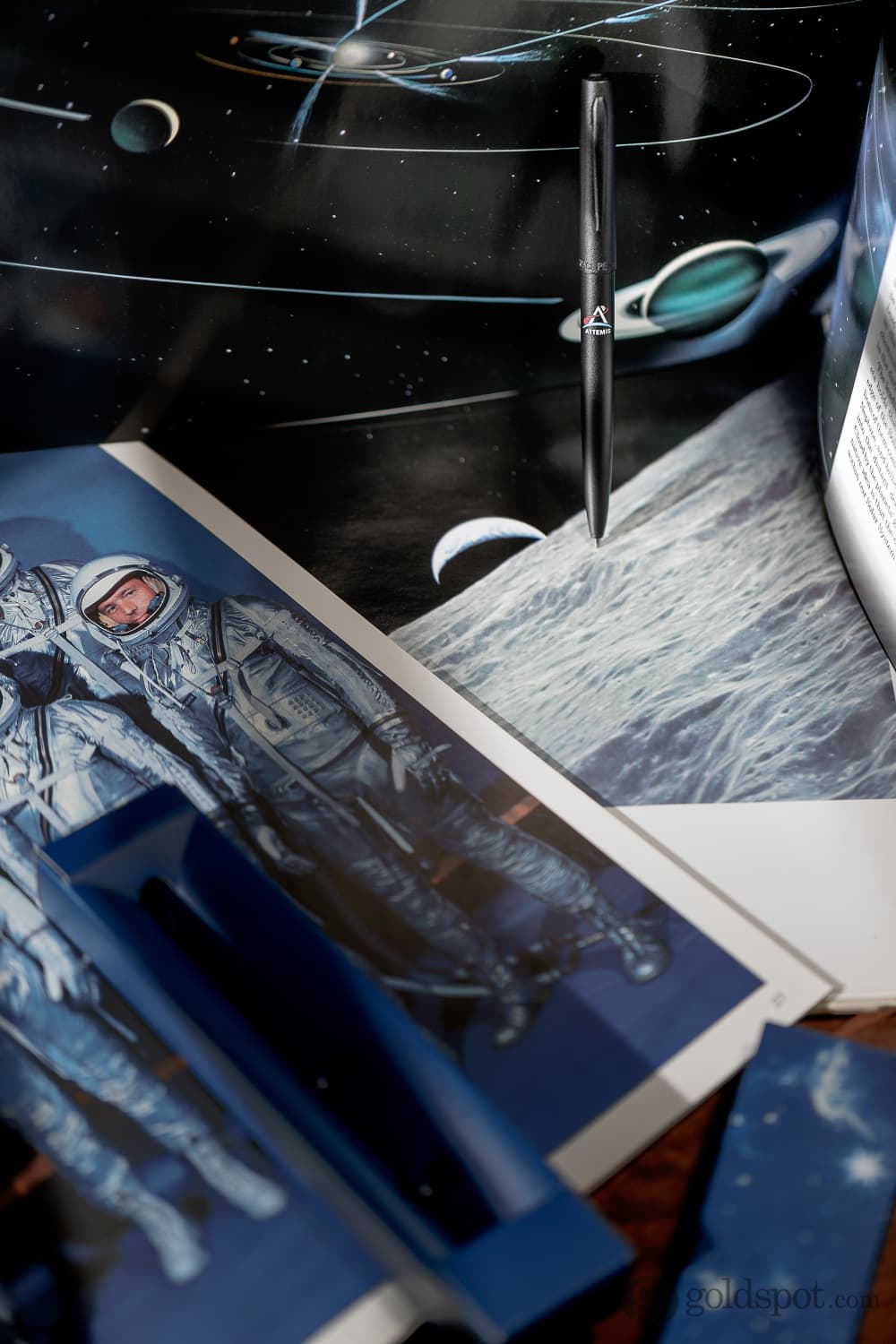 Fisher Space Pen Cap-O-Matic Ballpoint Pen in Matte Black with Artemis Logo Ballpoint Pens