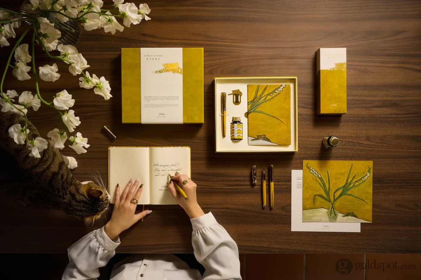 Laban Sanyu in Hand Rollerball Pen Set in Gold Rollerball Pen