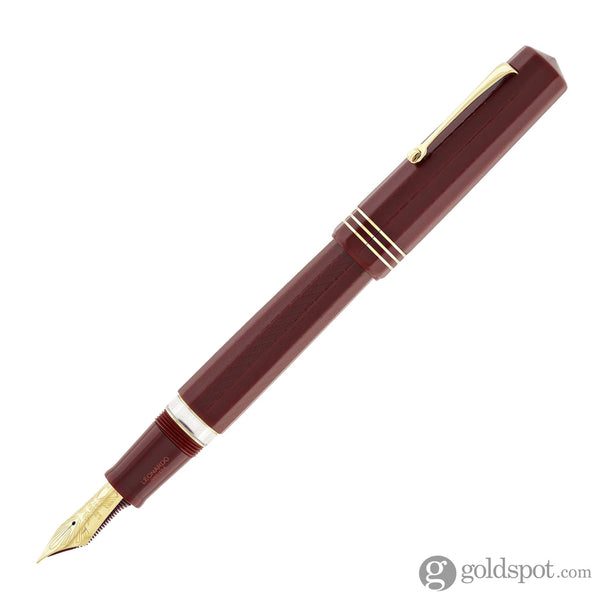 Leonardo Dodici Fountain Pen in Burgundy Red Guillochè No. 8 Size 14kt Gold Nib Fountain Pen