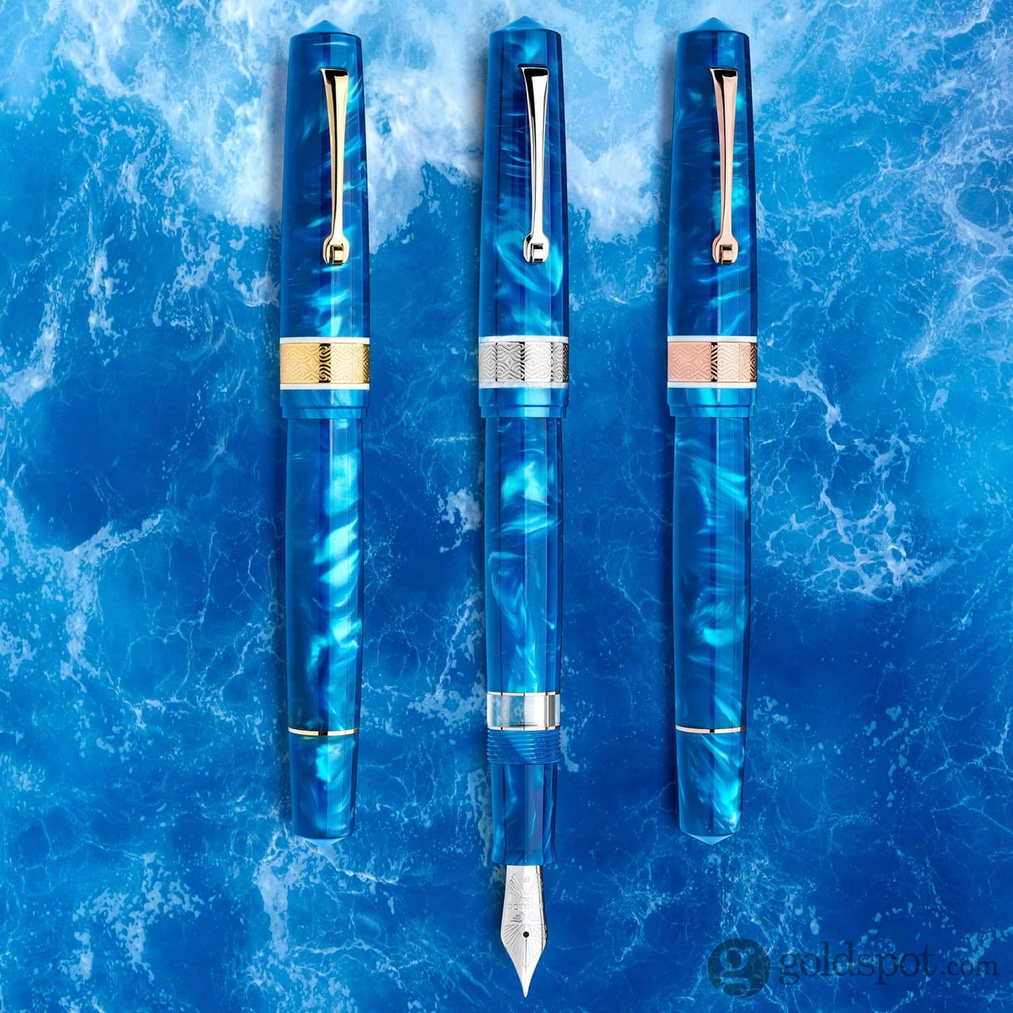 Leonardo Momento Magico Fountain Pen in Pithecusa Elastic Extra Fine / Pink Fountain Pen