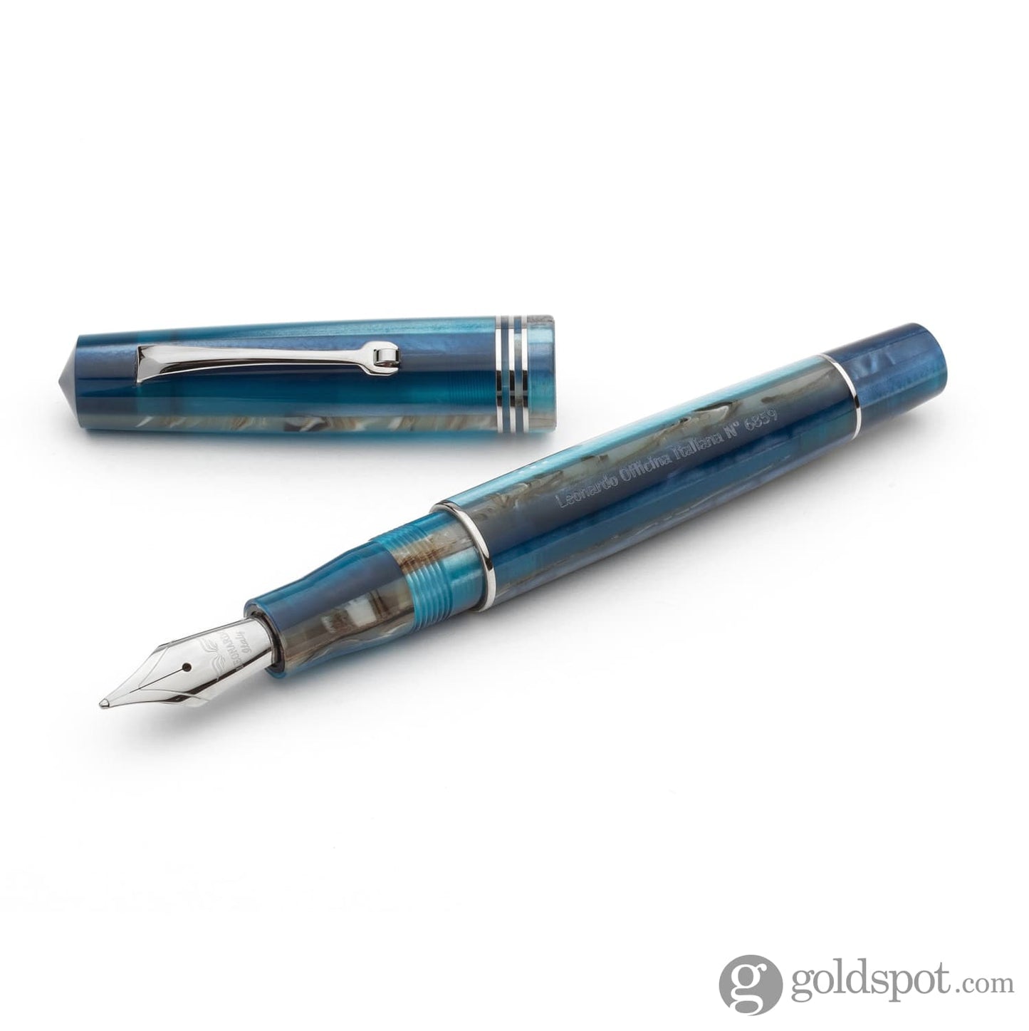 Leonardo Momento Zero Fountain Pen in Blue Hawaii 2021 Medium / Silver Fountain Pen