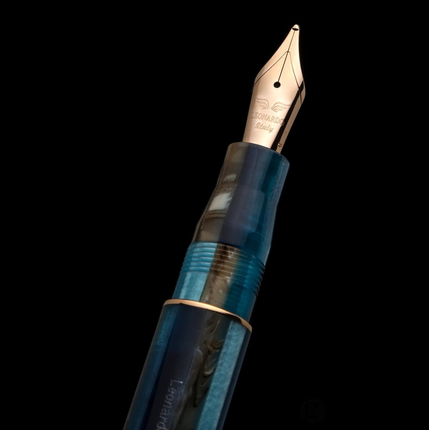 Leonardo Momento Zero Fountain Pen in Blue Hawaii 2021 Fountain Pen