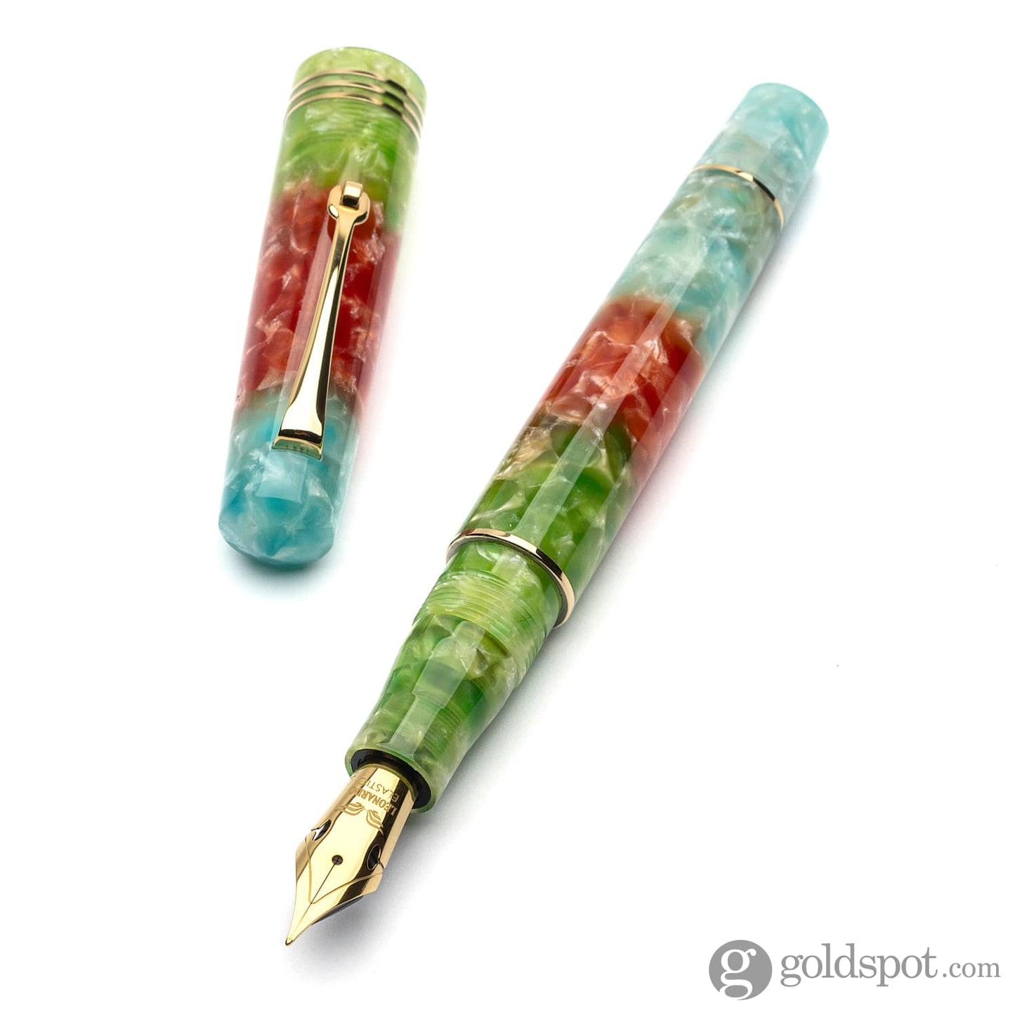Leonardo Momento Zero Fountain Pen in Pura Vida Gold / Medium