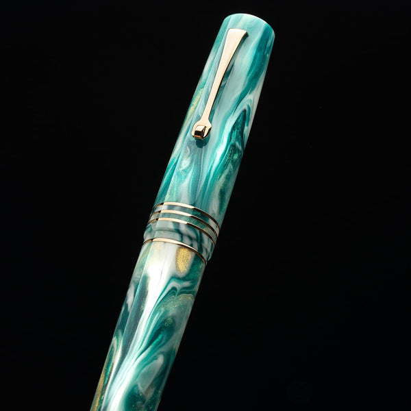 Leonardo Momento Zero Grande 2.0 Fountain Pen in Galattica Planetary Nebula Fountain Pen