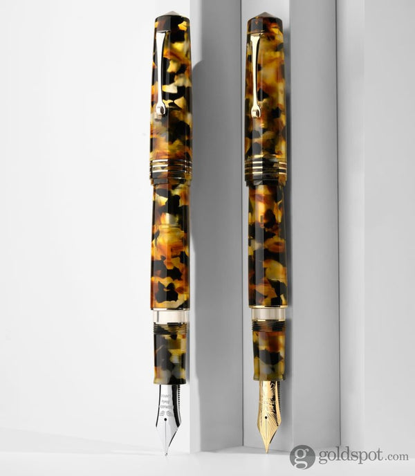 Leonardo Momento Zero Grande 2.0 Fountain Pen in Sottobosco No. 8 Size 14kt Gold Nib Fountain Pen
