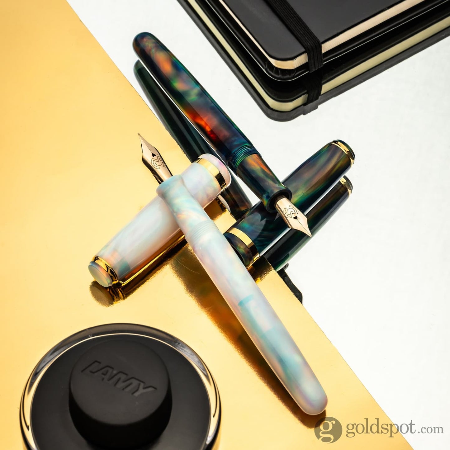 Magna Carta MAG 650 Fountain Pen in Oparex Lava Black - 14kt Gold Flex Nib Fountain Pen