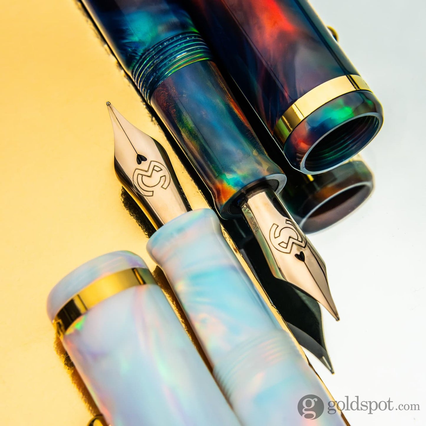 Magna Carta MAG 650 Fountain Pen in Oparex Lava Black - 14kt Gold Flex Nib Fountain Pen