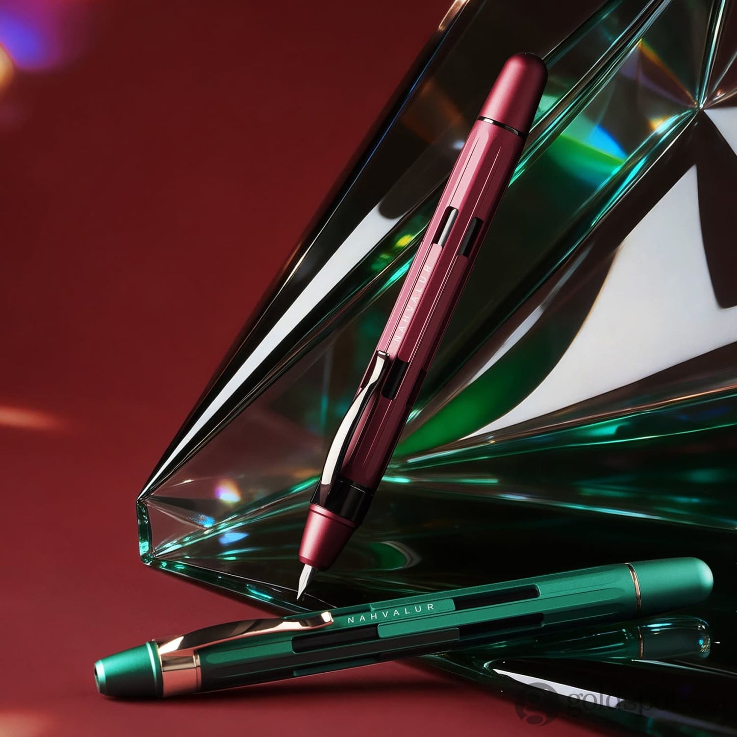 Nahvalur Eclipse Retractable Fountain Pen in Ruby with Black Trim Fountain Pen