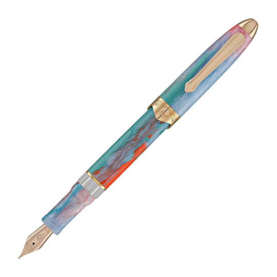 Nahvalur (Narwhal) Horizon Fountain Pen in Dawn
