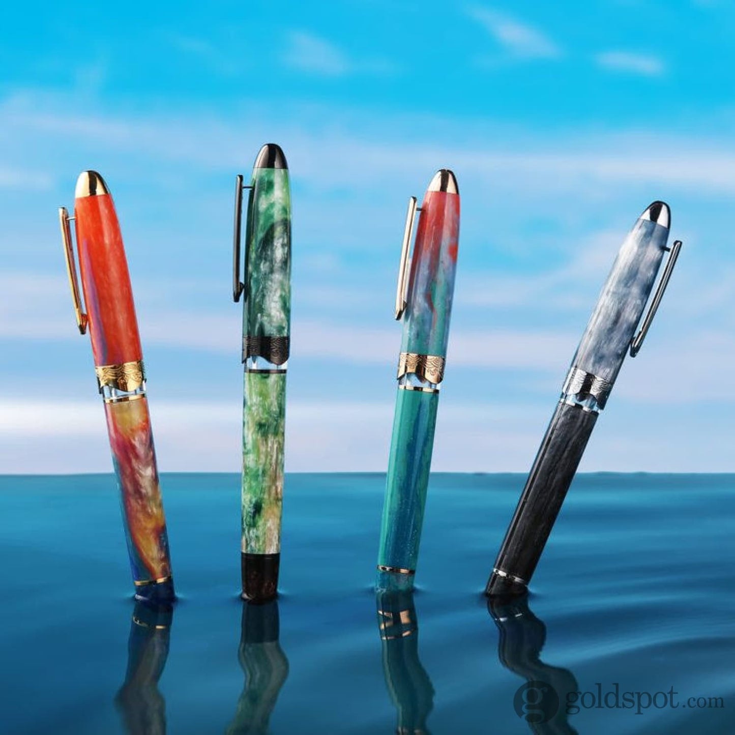 Nahvalur Horizon Fountain Pen in Dusk Fountain Pen