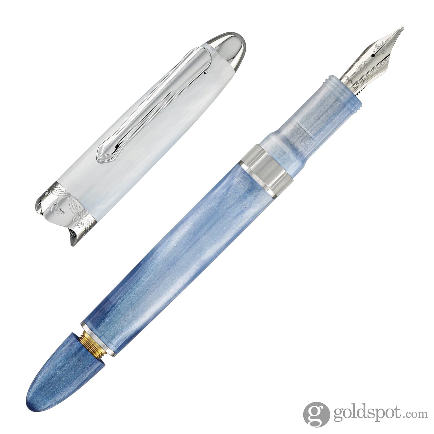 Nahvalur (Narwhal) Horizon Fountain Pen in Glacier