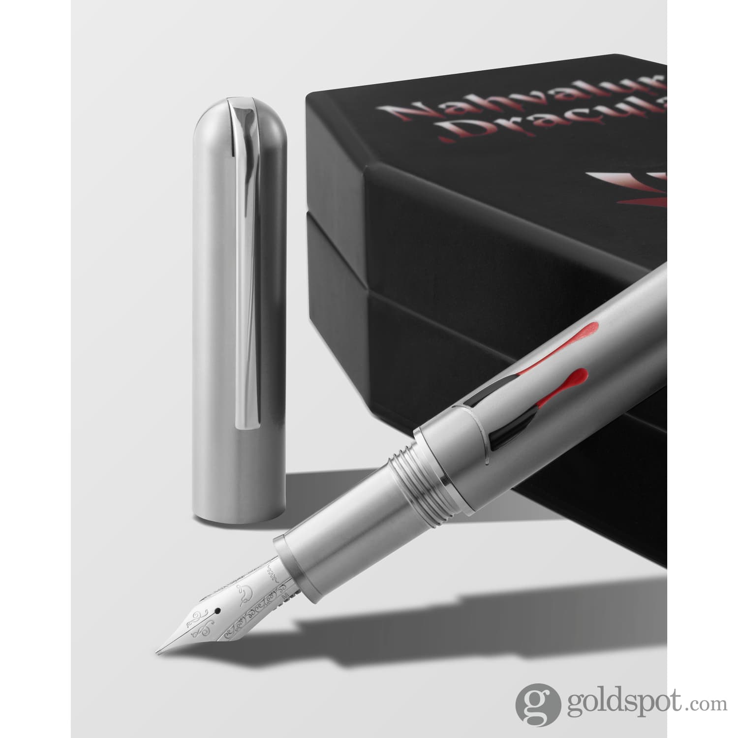 Nahvalur Nautilus Fountain Pen in Dracula - Limited Edition